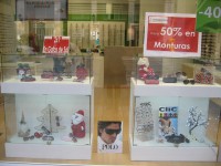 /album/nuestra-optica/escaparate3-jpg/